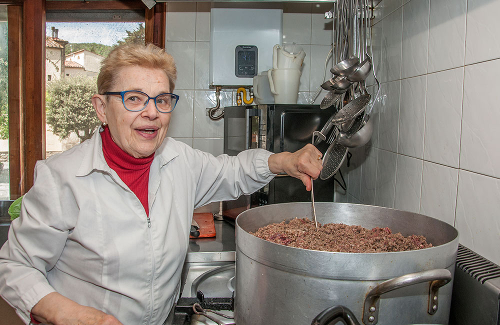 appartamenti a montecatini val di cecina licia ristorante